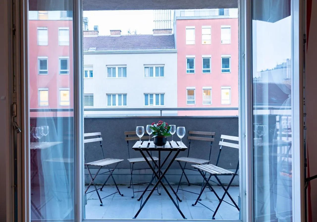 Pal'S Favoriten Apartment Viena 0*,  Austria