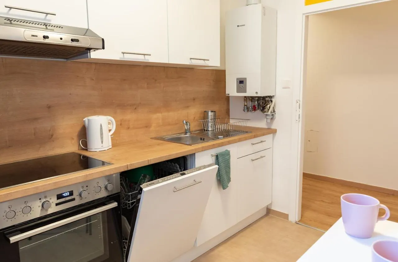 Pal'S Favoriten Apartment Viena 0*,  Austria